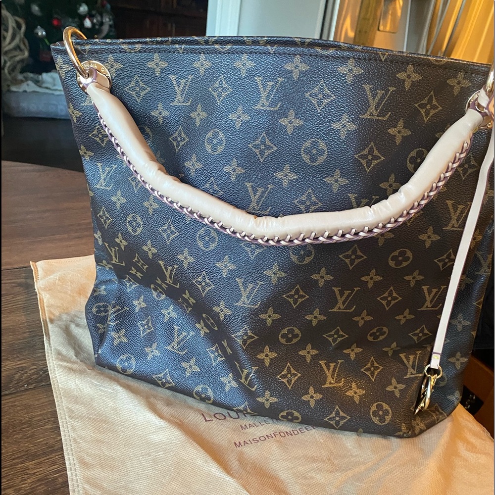 NEW - Designer Bag DUPE